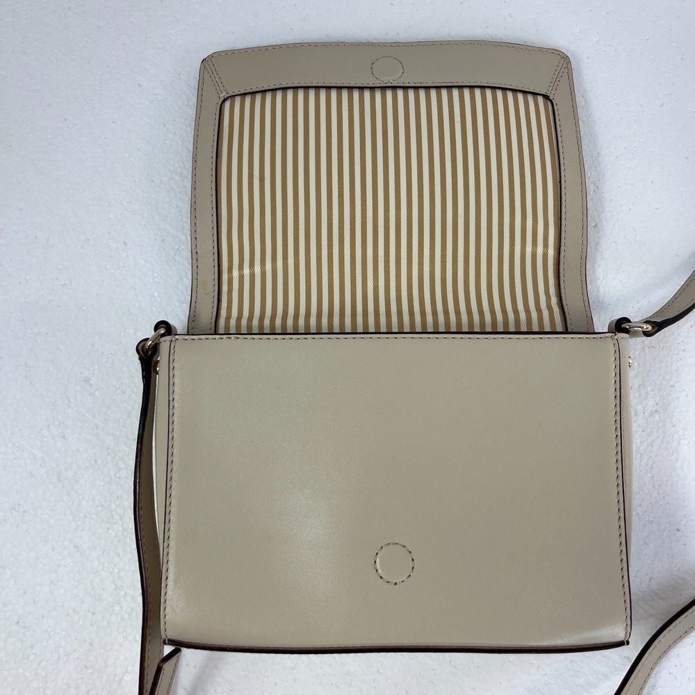 Kate Spade New‎ York Hollie Street Ruby Crossbody Bag Purse Beige Bow Minimalist - Picture 10 of 16